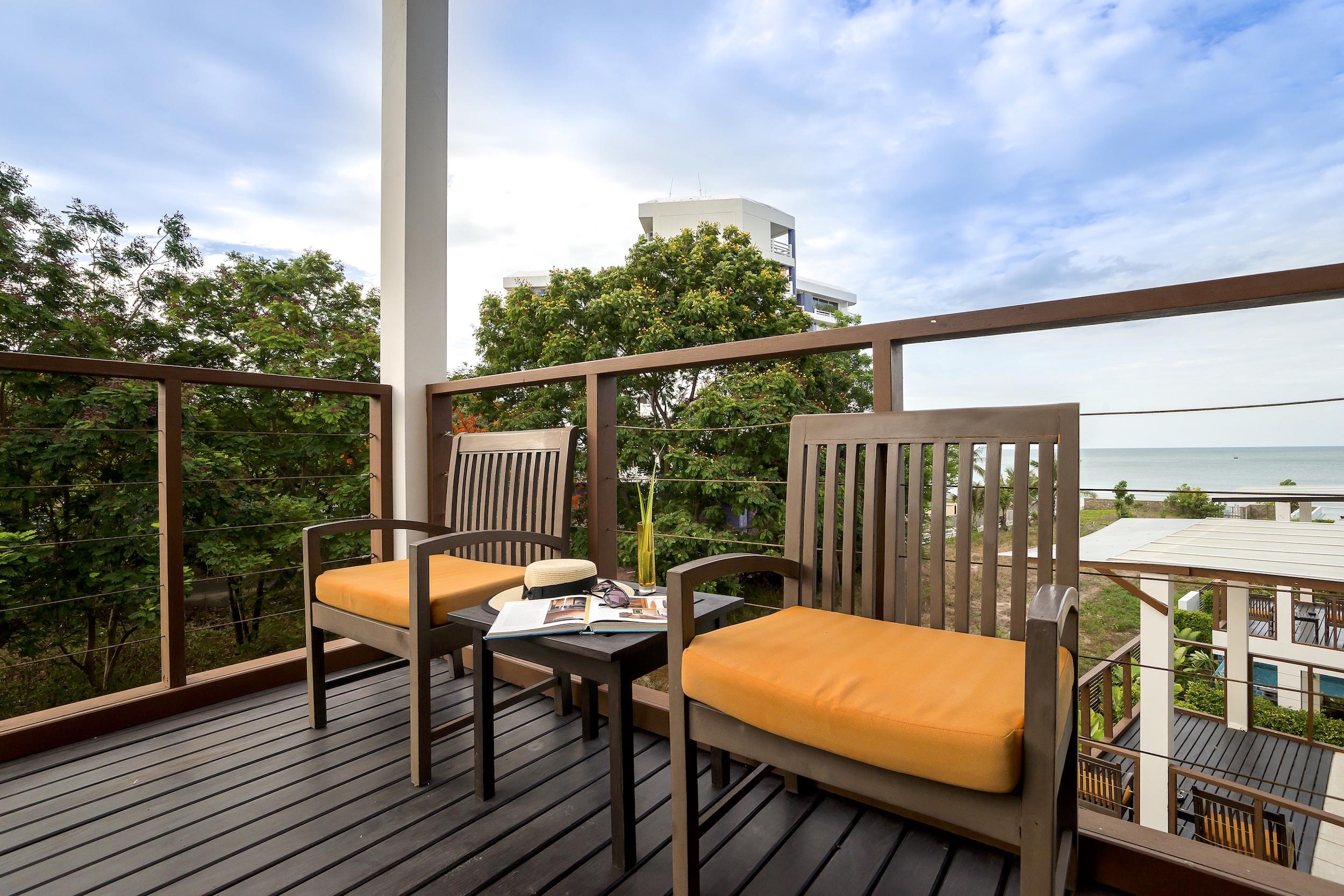 The Rock Hua Hin Beachfront Spa Resort Dış mekan fotoğraf