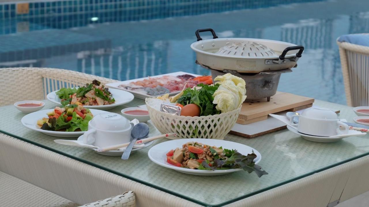 The Rock Hua Hin Beachfront Spa Resort Dış mekan fotoğraf