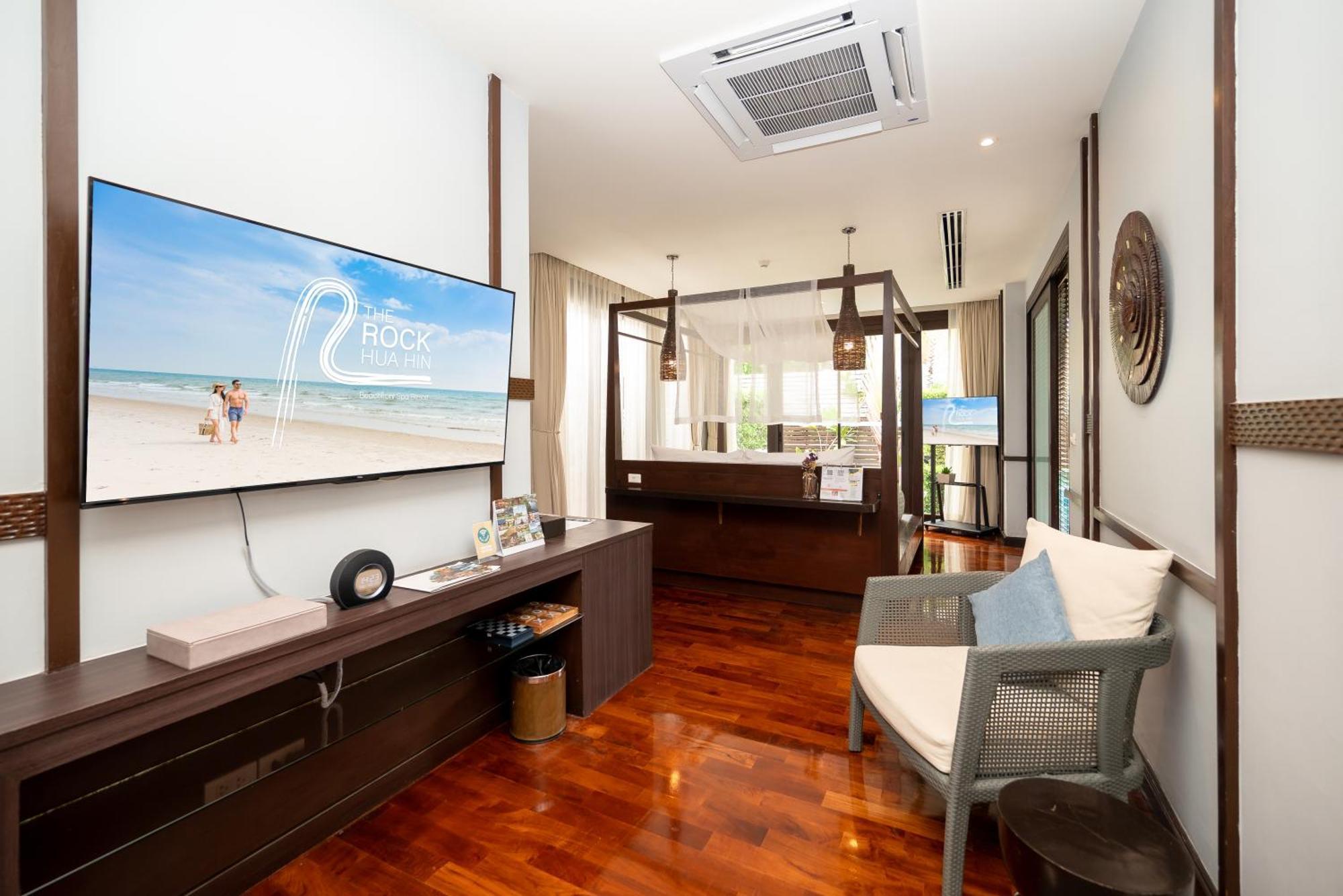The Rock Hua Hin Beachfront Spa Resort Dış mekan fotoğraf