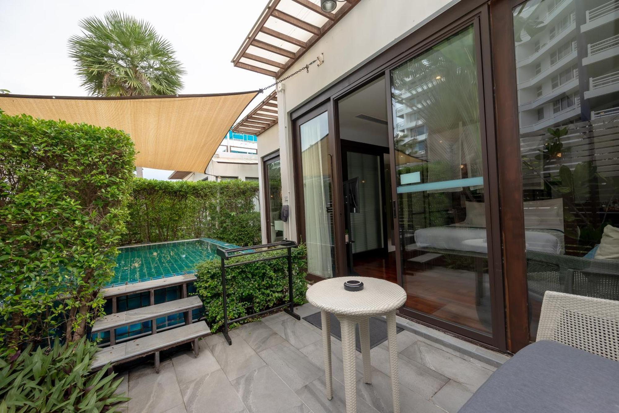 The Rock Hua Hin Beachfront Spa Resort Dış mekan fotoğraf