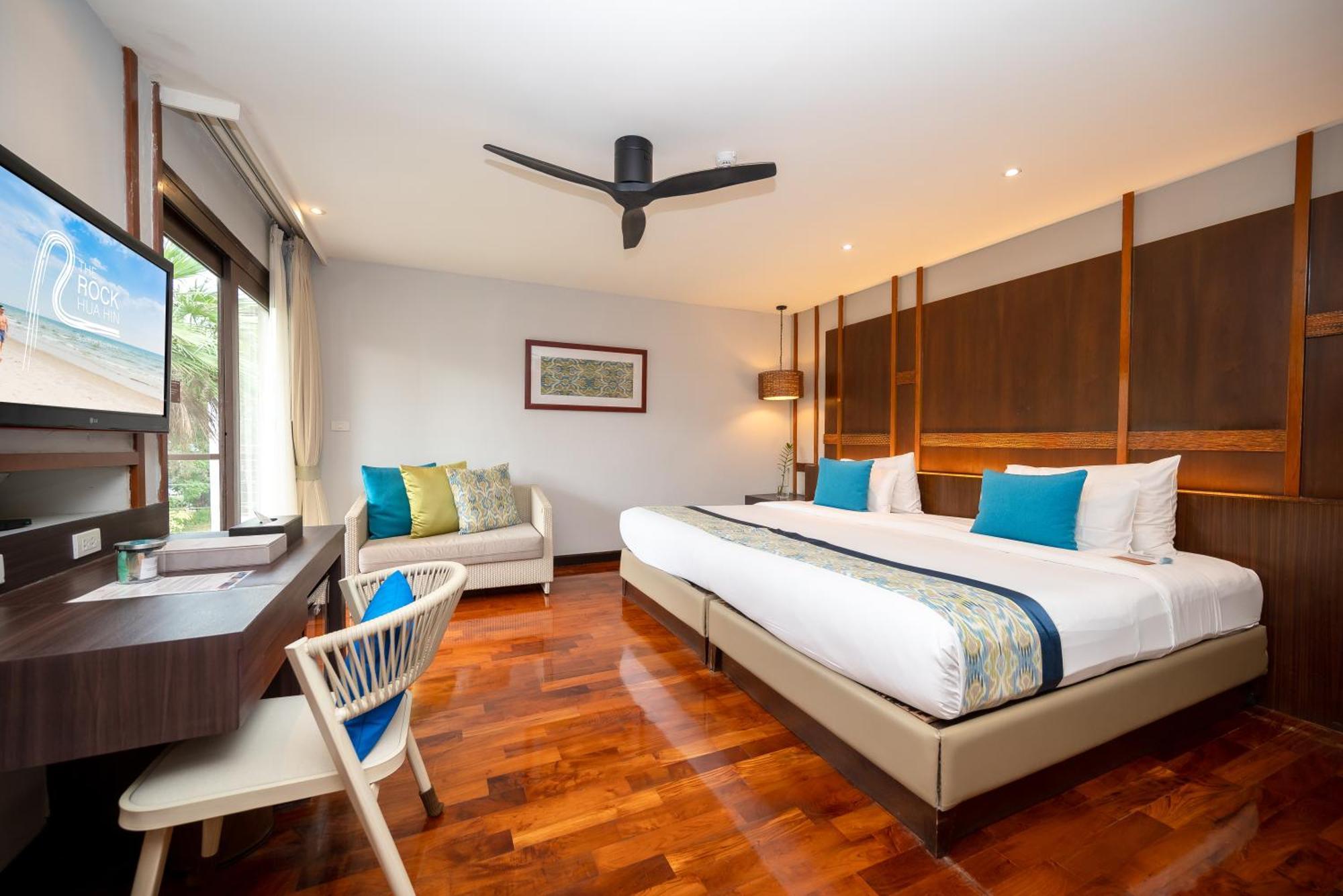 The Rock Hua Hin Beachfront Spa Resort Dış mekan fotoğraf