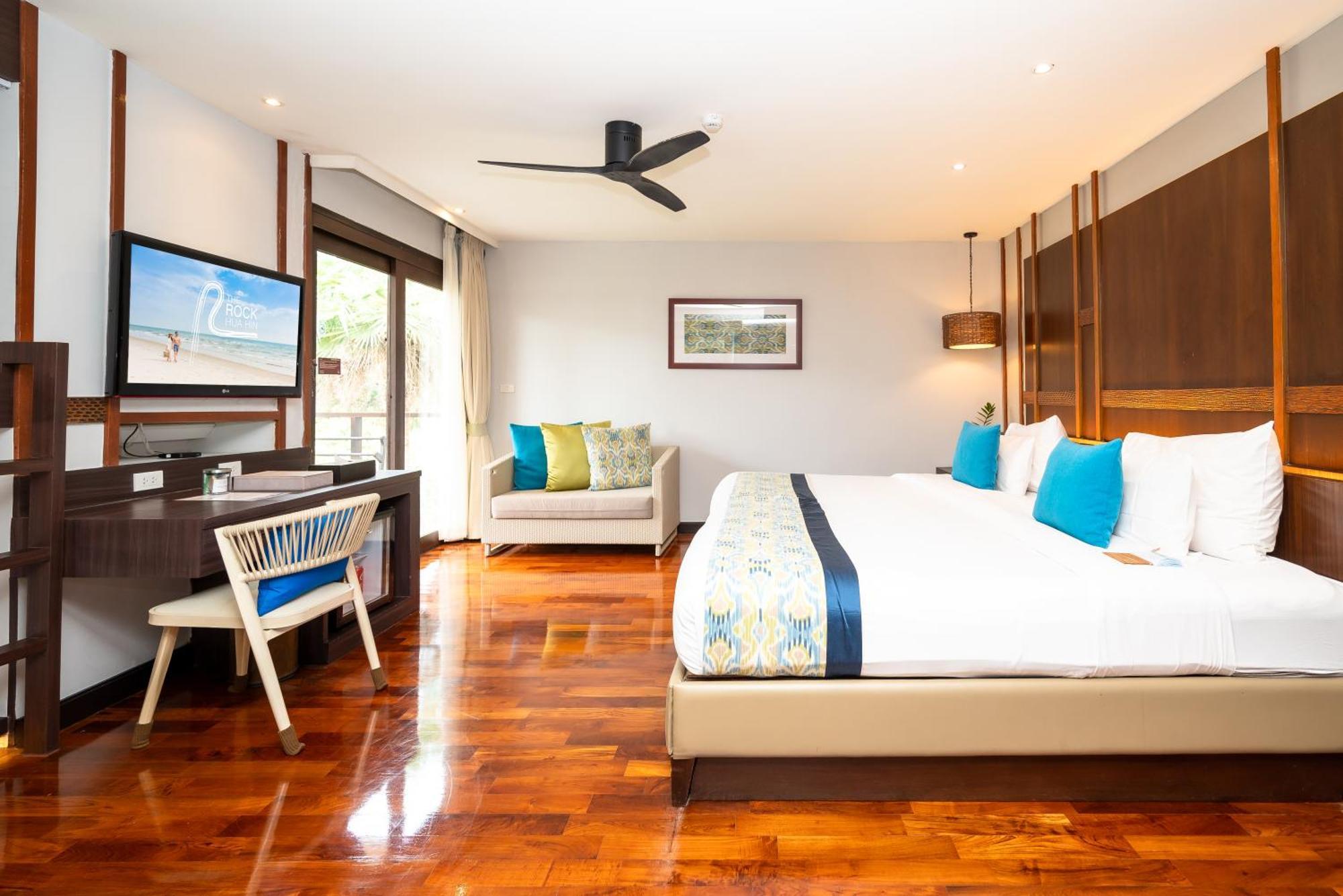 The Rock Hua Hin Beachfront Spa Resort Dış mekan fotoğraf
