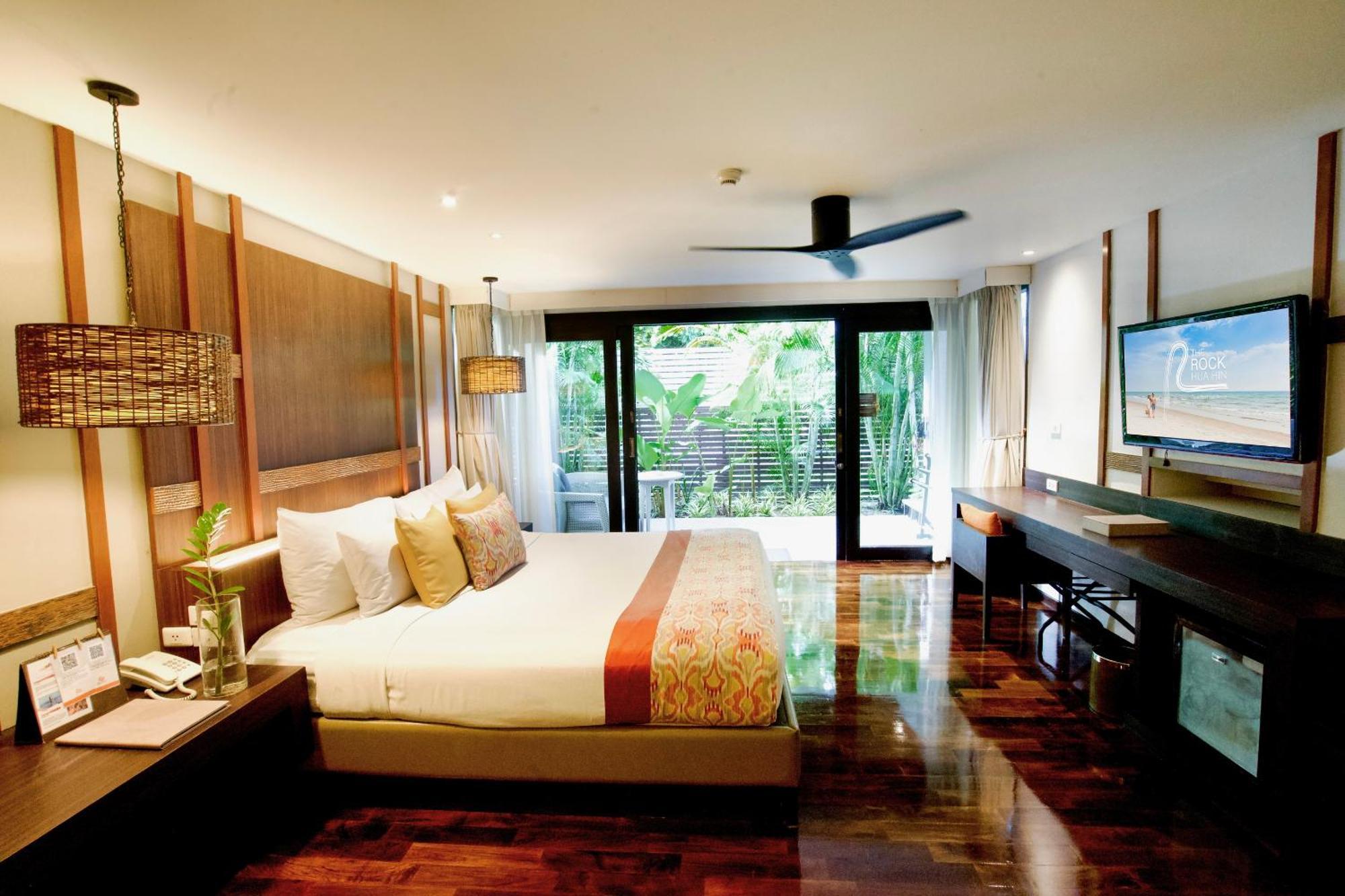 The Rock Hua Hin Beachfront Spa Resort Dış mekan fotoğraf